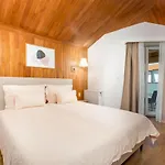 Vila Mary'S Villa With Heated Pool, Game Room & Playground