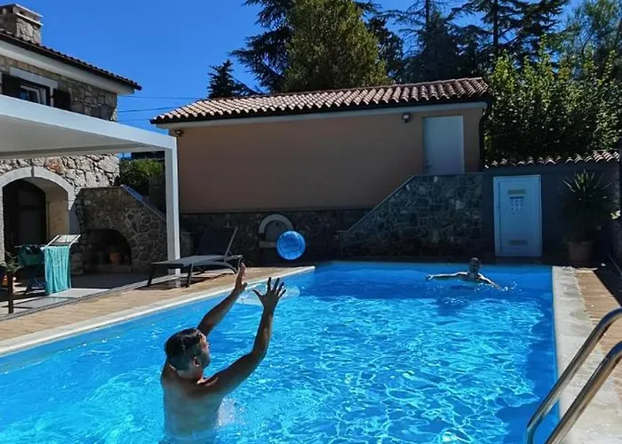 Вилла Mary's With Heated Pool, Game & Ev Plug